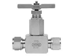 फ्लैंग्ड एंड 3000PSI स्टील सुई वाल्व UNS N04400 मिश्र धातु 1 &quot;MNPT x FNPT